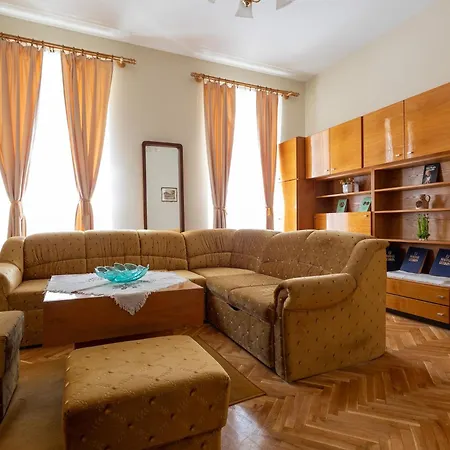 Apartment With Piano *