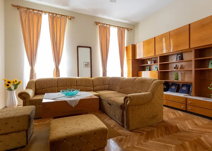 Apartment With Piano *